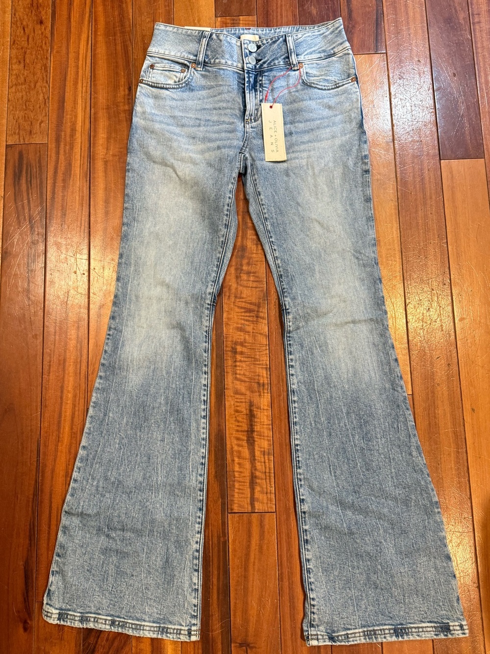 Women's Light Wash Flared Jeans - Classic Low-Rise Style